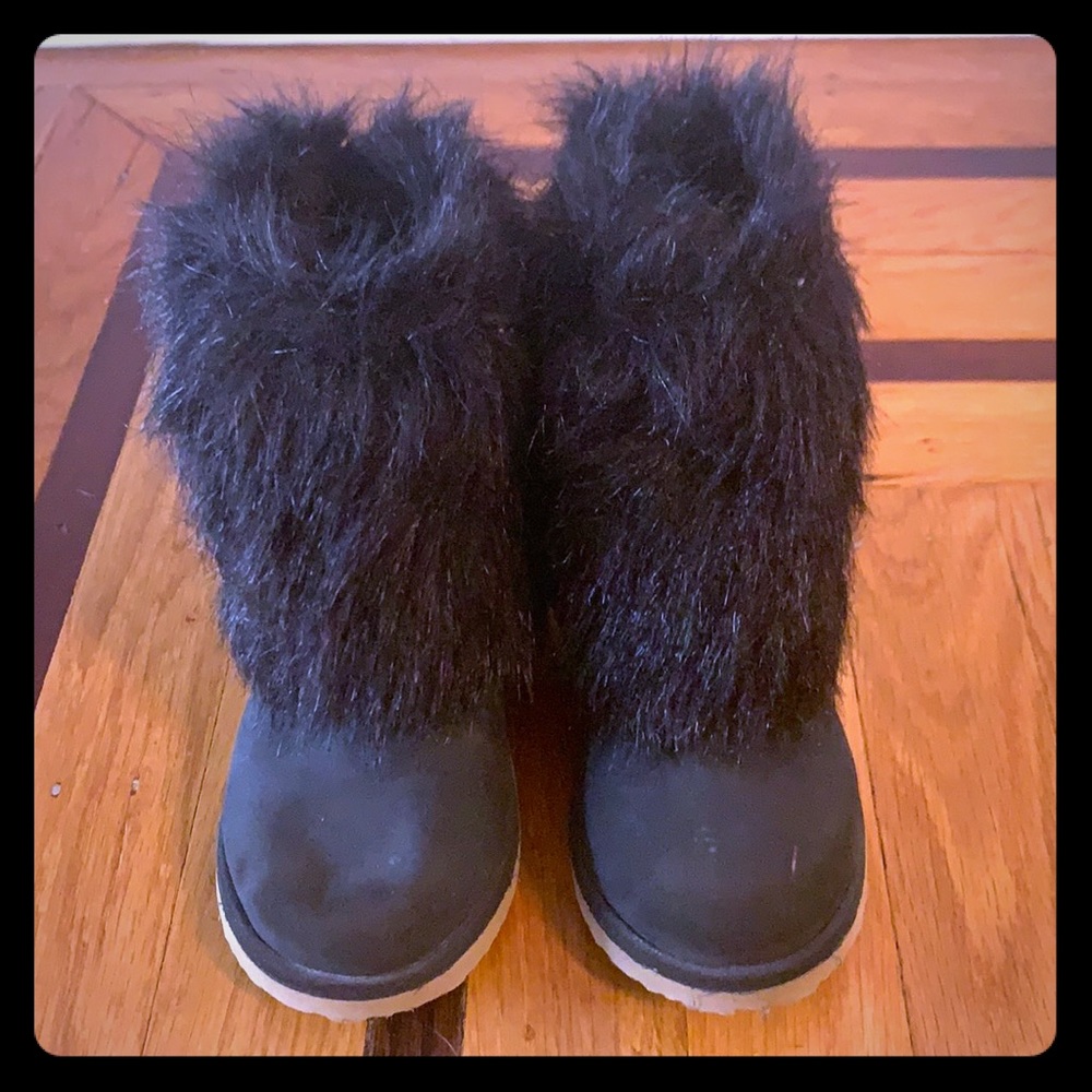 Fur boots for girls